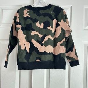 Women's Camo Print Sweater Cropped New